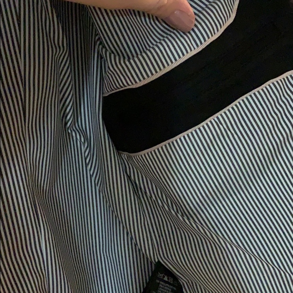 H&M black one button blazer - Picture 6 of 8